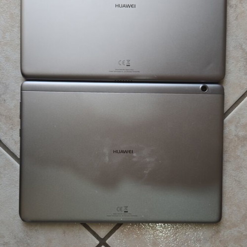Ταμπλέτες Huawei μεταχειρισμένες, σετ 2, μία με σπασμένη οθόνη