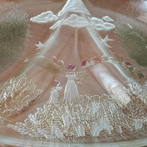 Serving platter like new with embossed images for nuts and sweets