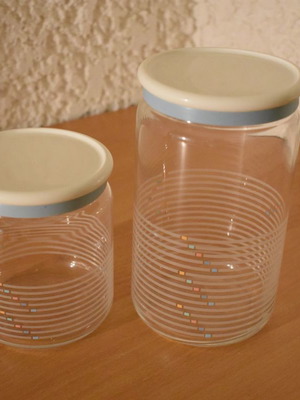 Glass jars used, diameter 10cm and height 11 and 17cm