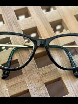 Max eyeglasses new, black