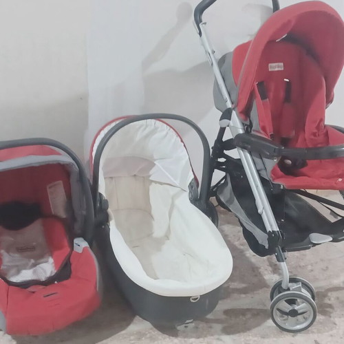 Peg Perego Pliko P3 transport system with Fisher-Price seat used