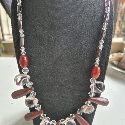 Art necklace like new with red jasper, tourmaline and red agate