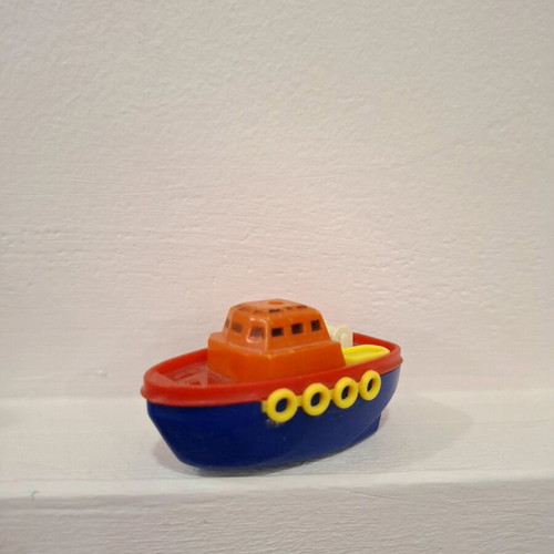 Bebe plastic toy boat used with damage