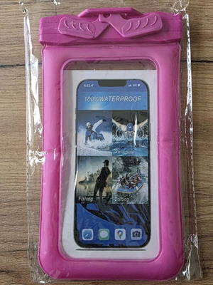 Waterproof case in fuchsia color for beach or pool new