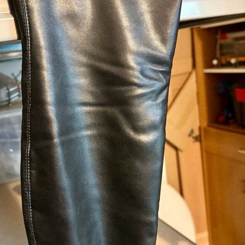 Leather black boots new, size 38