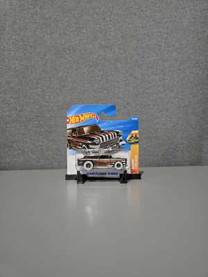 Hot Wheels Classic '55 Nomad new