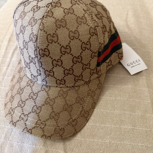 Gucci hat new, one size