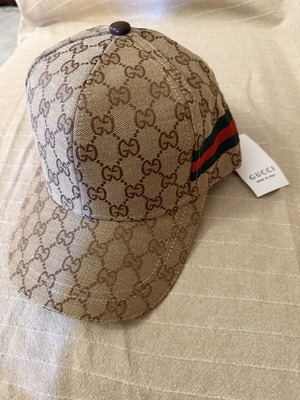 Gucci hat new, one size