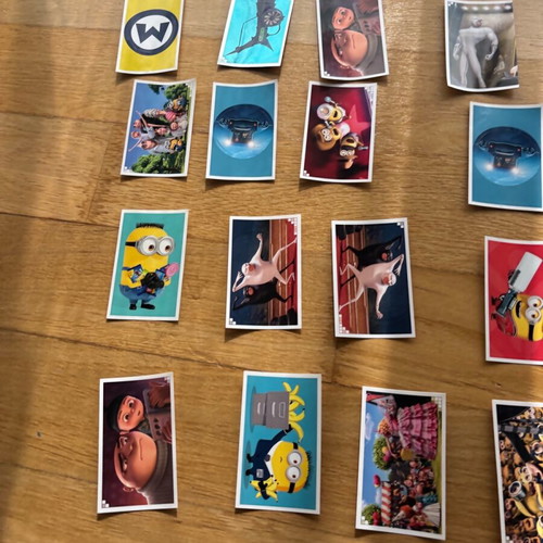 Panini Minion stickers like new, 16 pieces for album