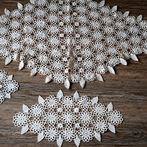 Set of 3 embroidered handcrafts cross-stitch crochet new