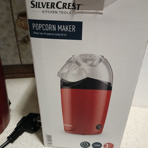 Silver Crest popcorn machine with hot air