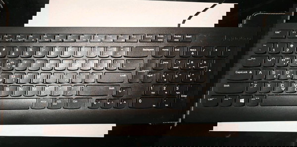 Ενσύρματο USB Πληκτρολόγιο Lenovo Μαύρο Ελληνικό (GR)