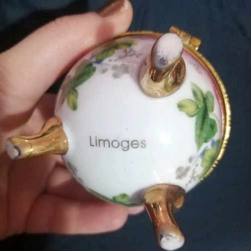 Limoges διακοσμητικό μπιζουτιέρα πορσελάνης σαν καινούργιο