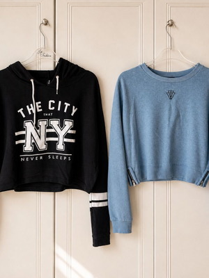Women's sweatshirts pack XS-S, like new, Stradivarius and TALLY WEiJL