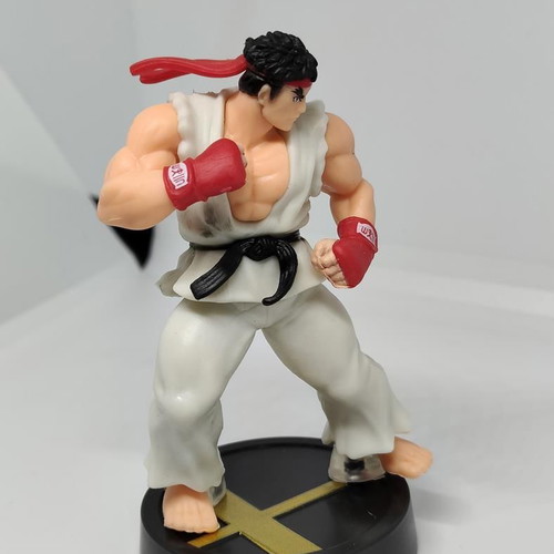 Ryu Street Fighter Amiibo figure Nintendo like new