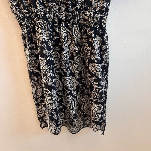 Everyday dress like new, medium size, black with gold details