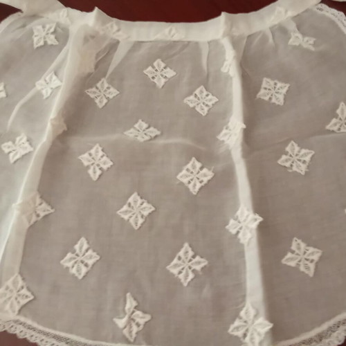 Organza apron with lace details vintage 1970, new
