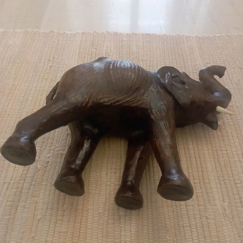 Elephant handmade leather like new