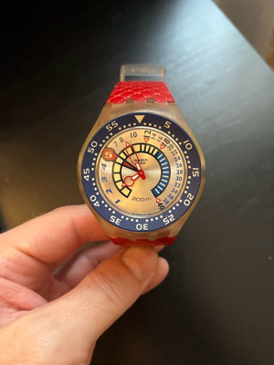 Swatch Fun Scuba "Red Scale Tuna" (με βυθομετρο).