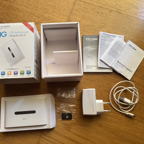 TP-Link M7300 4G LTE Mobile WiFi hotspot used