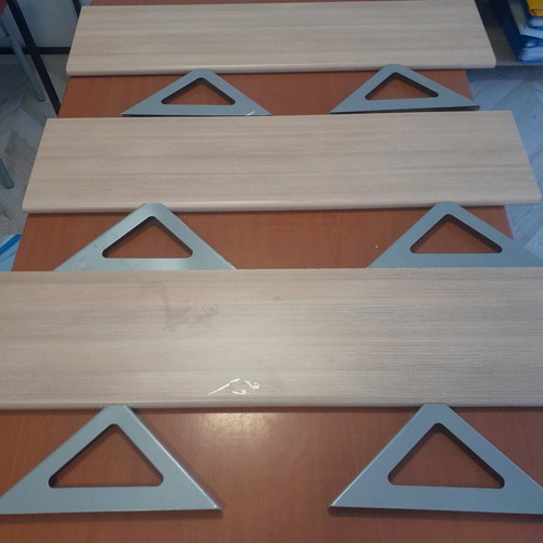 Melamine shelves used, set of 3 80×20 with brackets