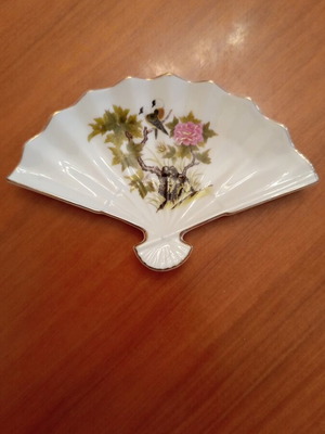 Vintage porcelain fan-shaped trinket dish, Japan