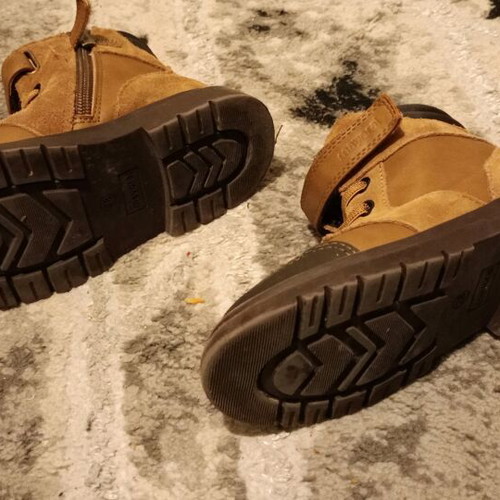 Mayoral kids boots size 28 like new brown