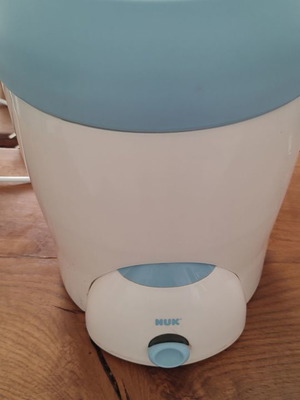 Αποστειρωτής ατμού NUK μεταχειρισμένος σε άριστη κατάσταση