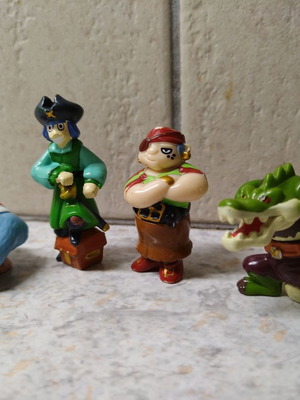 Φιγούρες Kinder, πακέτο 4 τεμαχίων