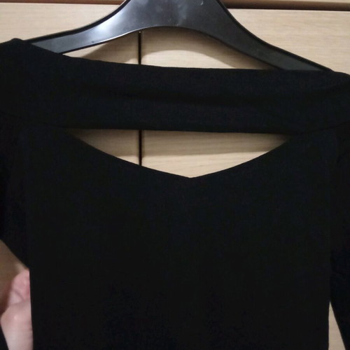 Lynne black blouse like new with nice cut on top