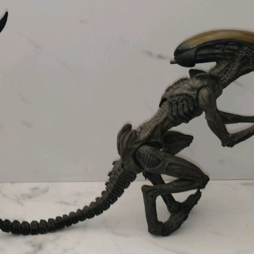 Mcfarlane Toys Alien 3 Dog Alien Xenomorph Movie Maniacs 6 figure used