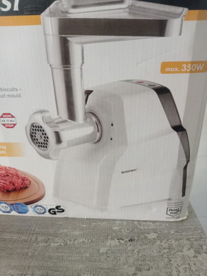 SilverCrest meat grinder with accessories