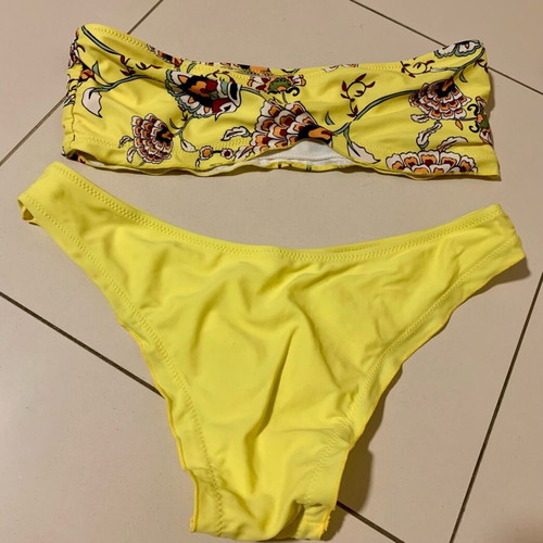 Strapless swimsuit yellow with flowers like new, size M
