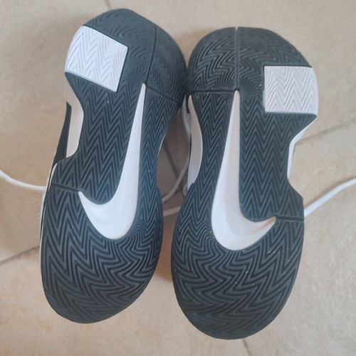 Nike GP Challenge Pro αθλητικά σαν καινούργια, νούμερο 40,5, μαύρο-άσπρο