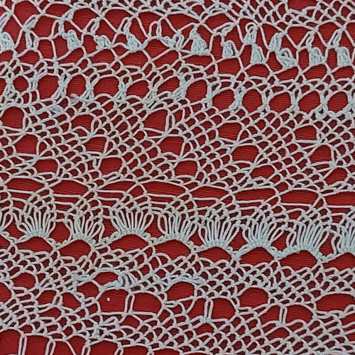 Needle lace embroidery set new, 3 pieces, white doily and napkins
