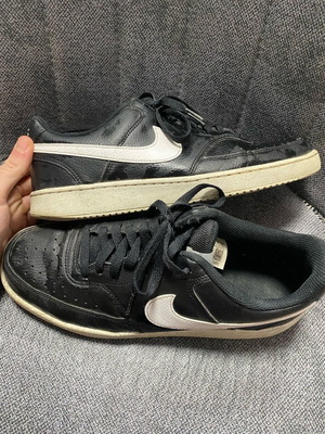 Nike black sneakers used, size 43