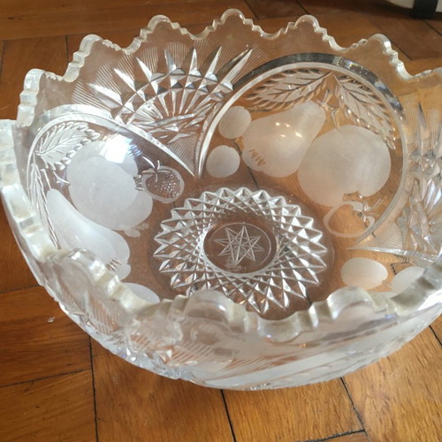 Tagié crystal fruit bowl used with fruit decoration