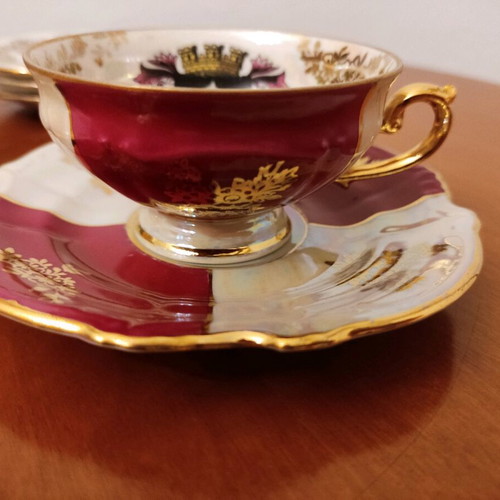 Vintage collectible cups with saucers like new, gift 3 saucers