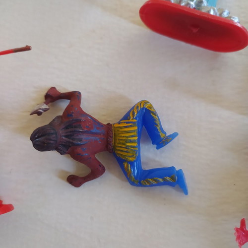 Vintage plastic Wild West figures & totem, W. Germany Jean Höfler '60s/'70s