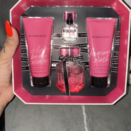 Victoria’s Secret Bombshell Eau de Parfum Gift Set new with lotion