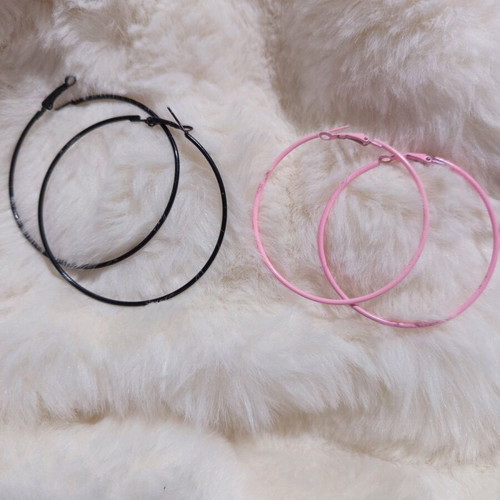 Hoop earrings like new, black and pink, set of two