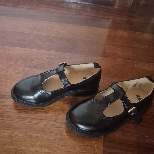 H&M Ballerina Shoes Size 27 Like New Black for Girls