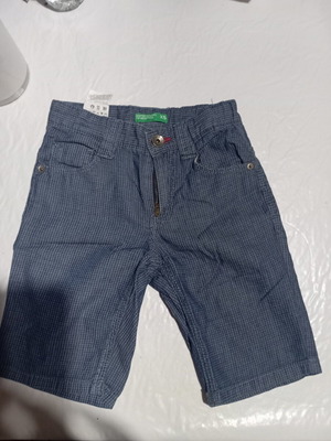Βερμούδα παιδική για αγόρι Benetton σαν καινούργιο, μπλε σκούρο, νούμερο 4-5