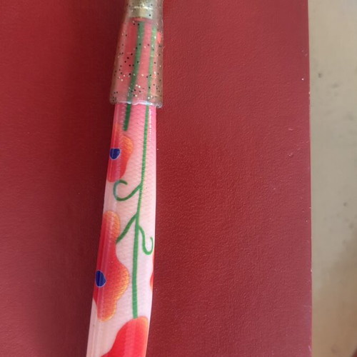 Pylones vintage pen with poppies fish shape, new