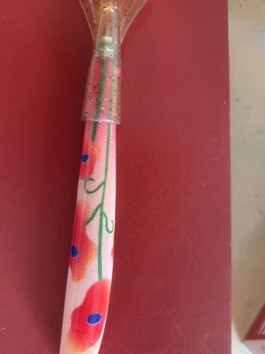 Pylones vintage pen with poppies fish shape, new