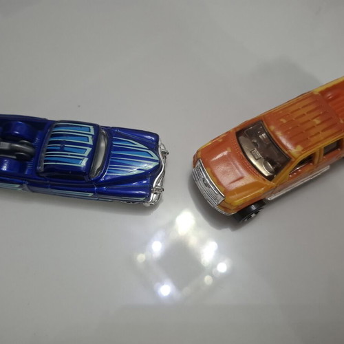 Hot Wheels set of 5 cars with white racing car gift