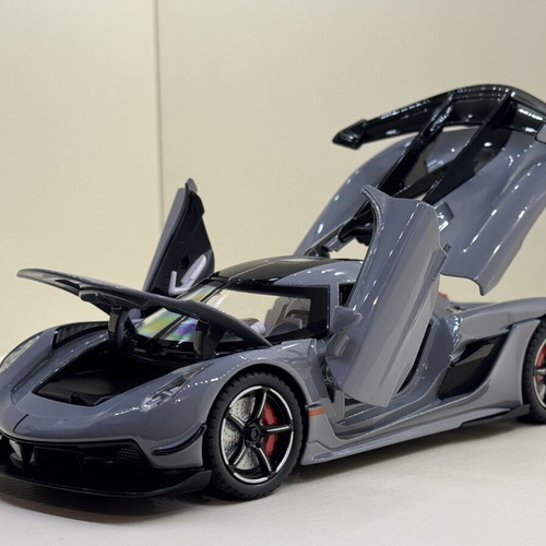 Koenigsegg Jesko 1:22 Jiaye Model new with box