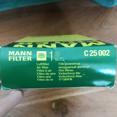 Air filter for Hyundai i20 II Mann filter C 25 002 new