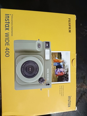 Fujifilm Instax Wide 400 instant camera new, sealed package