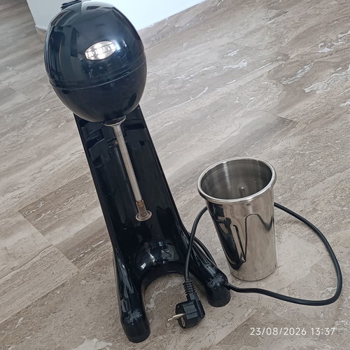 Professional frappé maker with cup, retirement sale